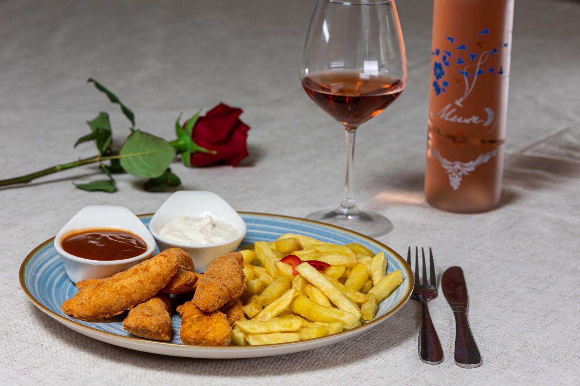 Găeşti Hotel Rodiv מראה חיצוני תמונה